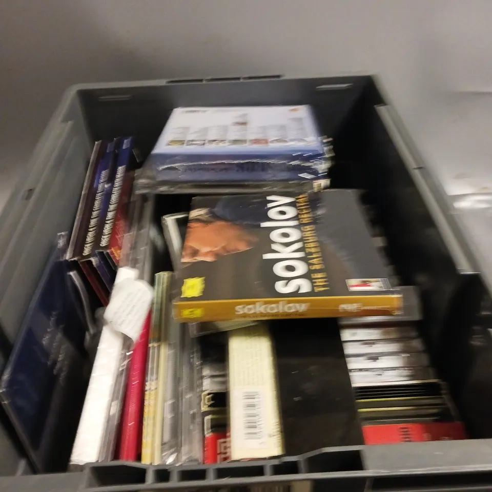 TOTE OF ASSORTED CLASSICAL MUSIC CD'S AND RECORDERS 