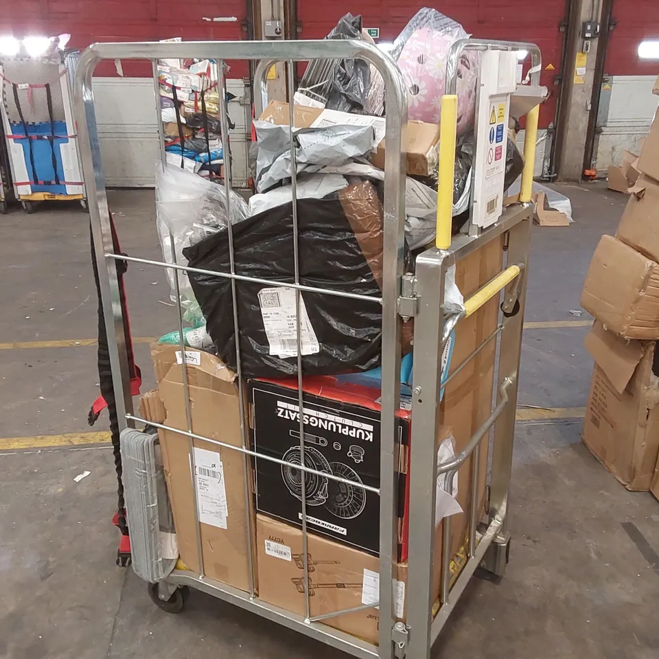 CAGE OF ASSORTED CONSUMER PRODUCTS INCLUDING: CLOTHES HANGERS, GARDEN HOSE ECT // CAGE NOT INCLUDED 
