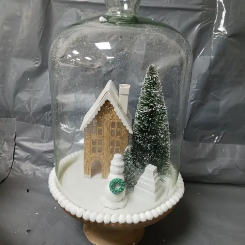 WINTER SCENE CLOCHE