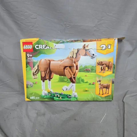LEGO CREATOR BEAUTIFUL HORSE 685 PIECES, 31166