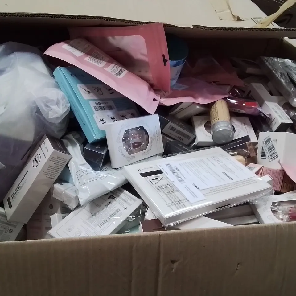 PALLET CONTAINING A LARGE QUANTITY OF COSMETIC PRODUCTS TO INCLUDE;NAIL POLISH,PROFESSIONAL NAIL FILE SET,WAX STICK
