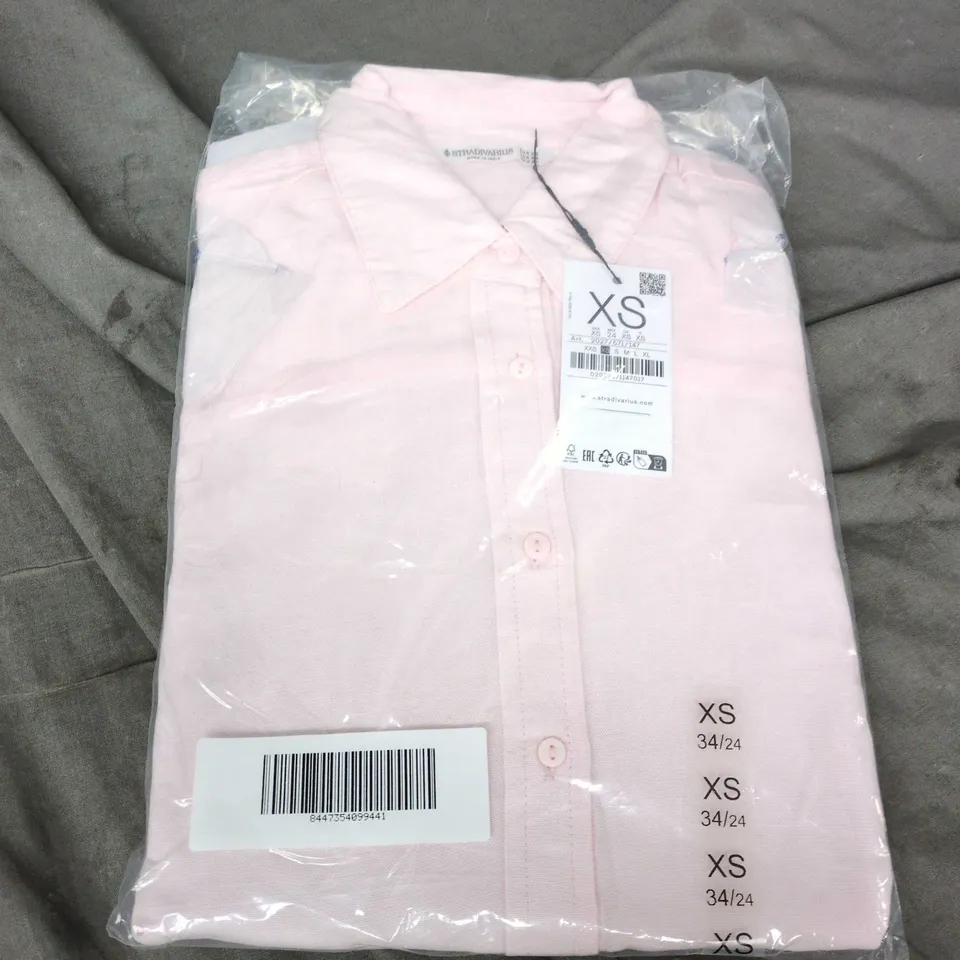 STRADIVARIUS PINK BUTTON-DOWN SHIRT – WOMEN’S XS (NEW WITH TAG)
