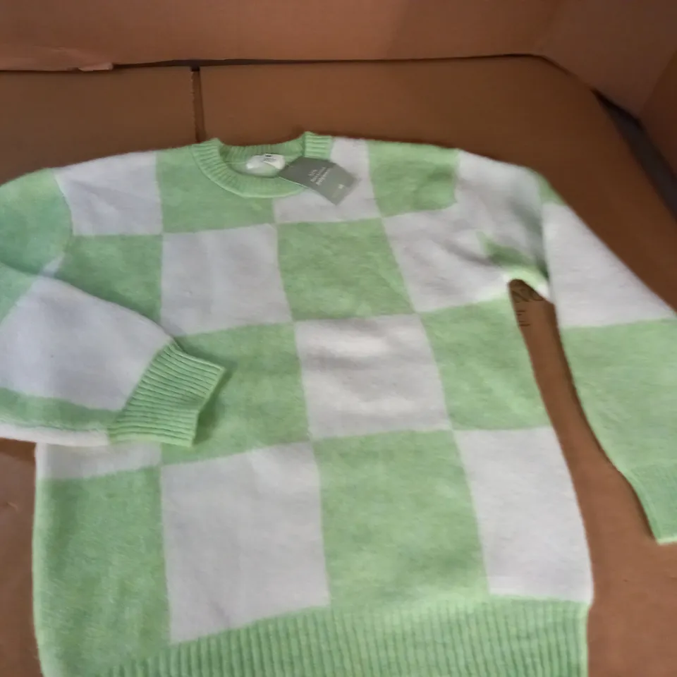H&M GREEN/WHITE CREW JUMPER - UK 14 Y +