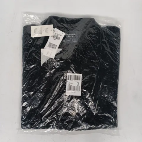 BAGGED ABERCROMBIE & FITCH BUTTON UP SHIRT IN BLACK SIZE SMALL