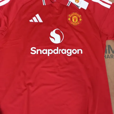 ADIDAS MANCHESTER UNITED 26/27 HOME JERSEY IN RED SIZE XL