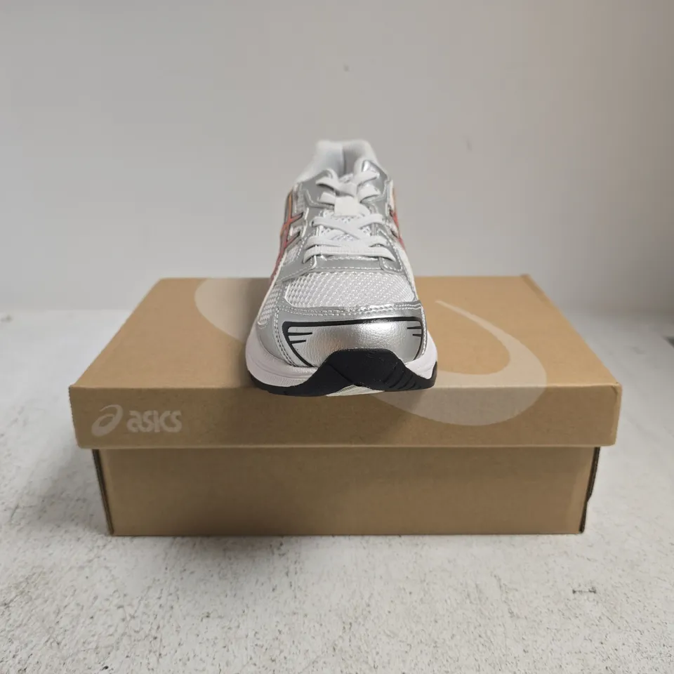 BOXED PAIR OF ASICS GEL-1130 TRAINERS IN SILVER/ORANGE SIZE UK 2