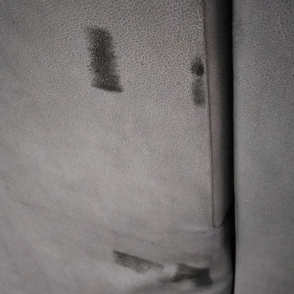 QUALITY BRITISH DESIGNER G PLAN MANUFACTURED KINGSBURY 3 SEATER CURVED ELECTRIC RECLINER DBL SOFA - STINGRAY PLATINUM SUEDE