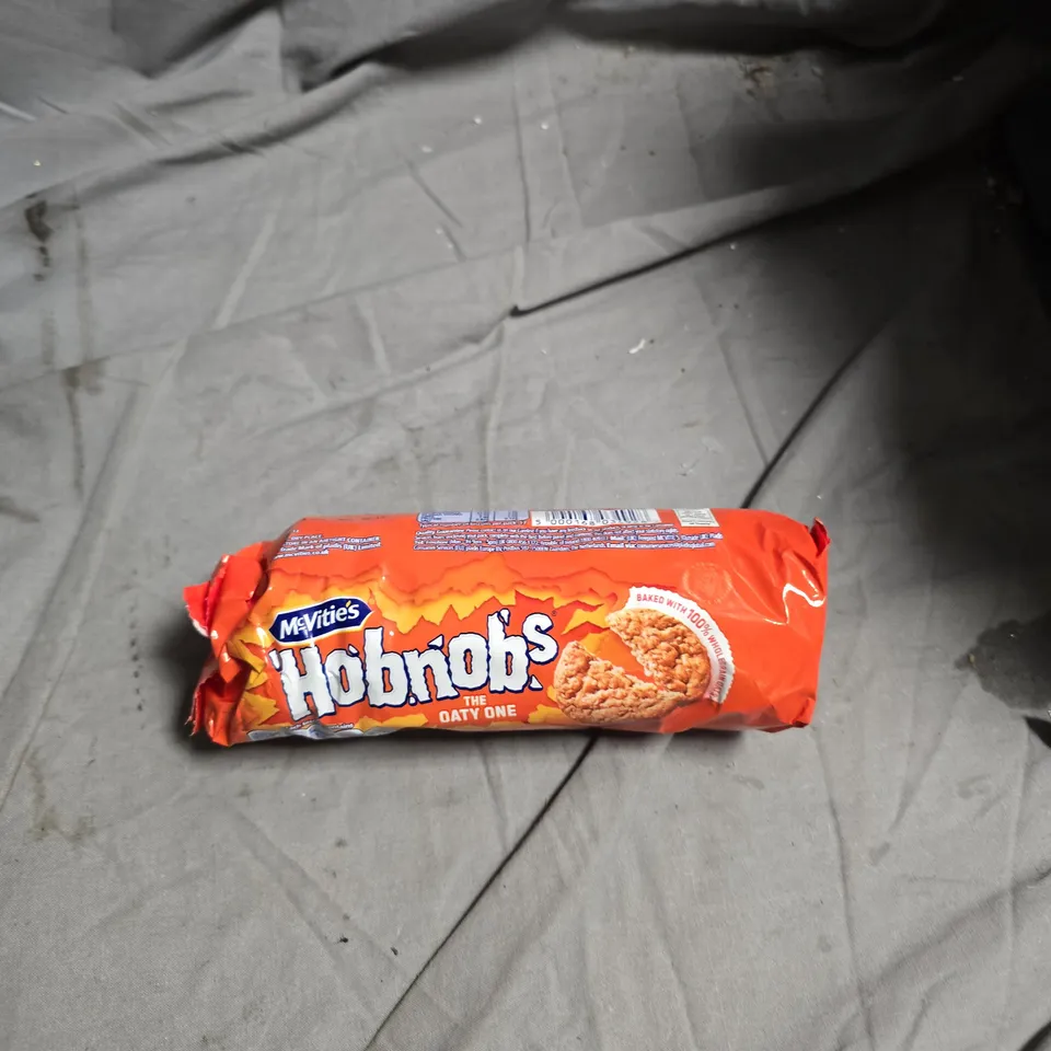 APPROXIMATELY 12 ASSORTED FOOD ITEMS INCLUDING HOBNOBS , RHEAL CLEAN GREENS AND GRANTS PREMIUM HAGGIS 