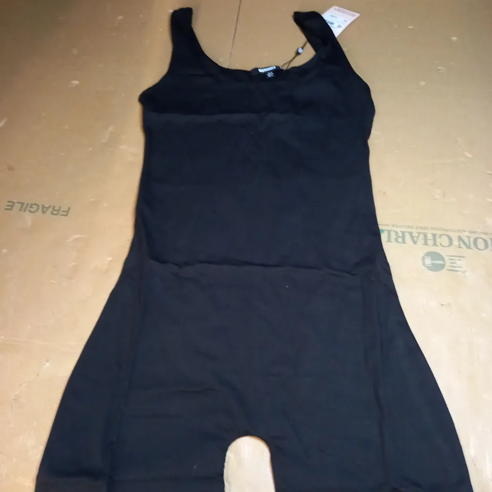 MISGUIDED TANK PLAY SUIT SIZE UK 8 