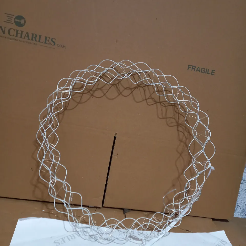 MODERN INTEGRATED LED WREATH 
