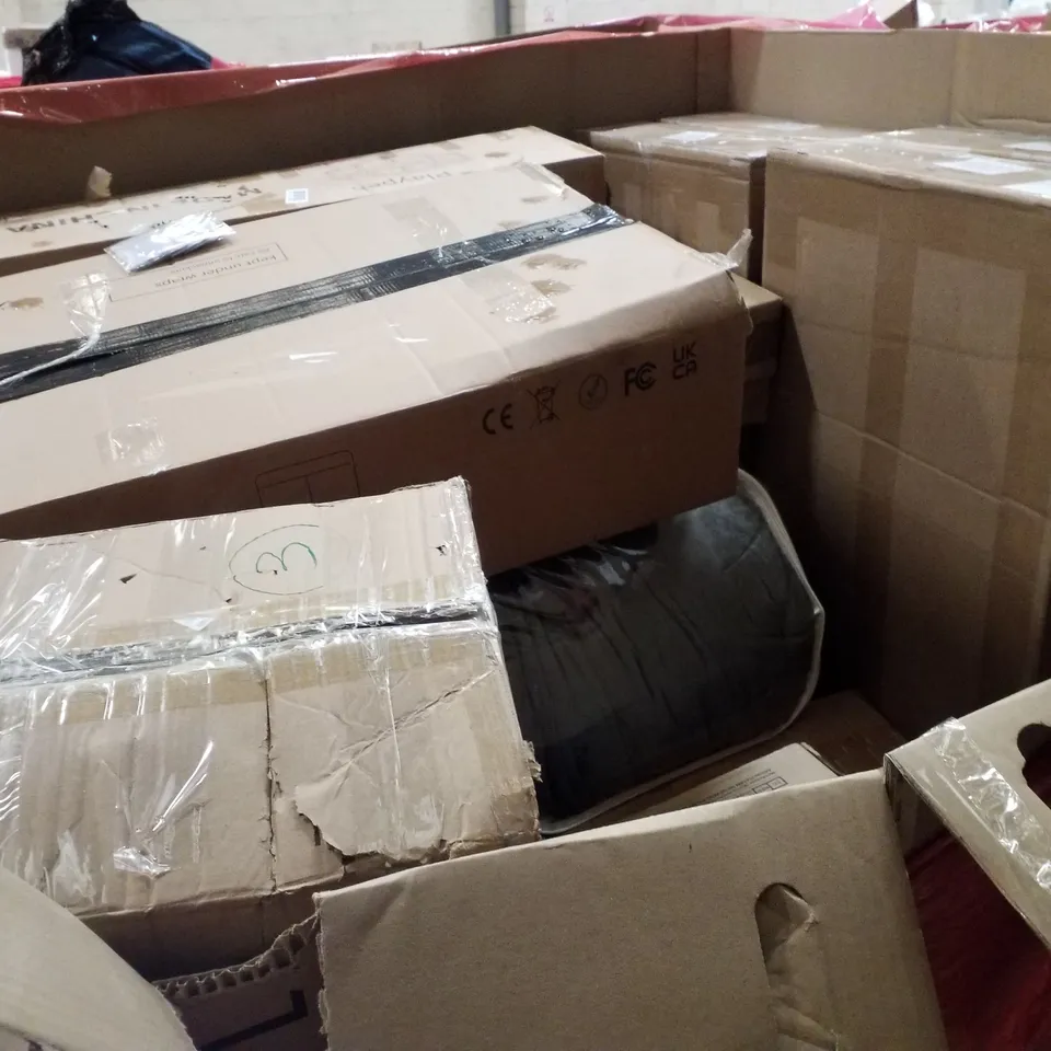 PALLET CONTAINING ASSORTED PRODUCTS INCLUDING OFFICE CHAIR, TOILET SEAT, CONVECTOR HEATER, HEATED THROW