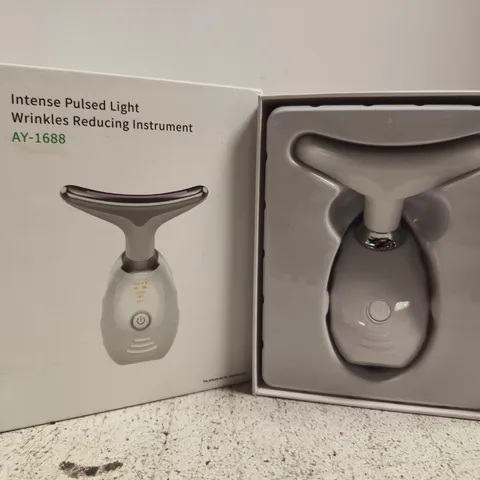 BOXED INTENSE PULSED LIGHT WRINKLE REDUCING INSTRUMENT