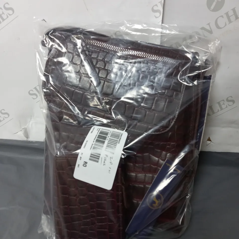 ASHWOOD LEATHER CROSSBODY BAG WITH WALLET  - BURGANDY 