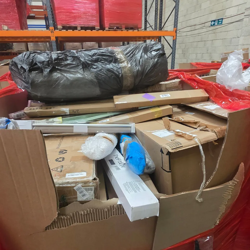 "PALLET OF ASSORTED HOUSEHOLD GOODS AND PRODUCTS TO INCLUDE;SMART BATHROOM MIRROR,BATHROOM ACCESSORIES,UMBRELLA 