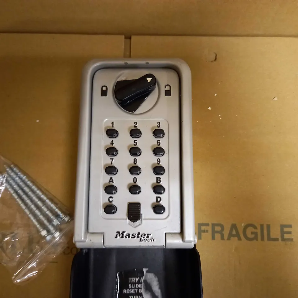MASTERLOCK KEY SAFE
