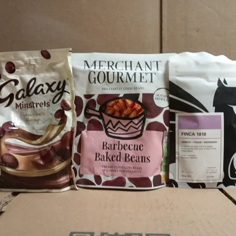 APPROXIMATELY 10 ASSORTED FOOD AND DRINK ITEMS TO INCLUDE BARBECUE BAKED BEANS, SQUARE MILE COFFEE, ETC