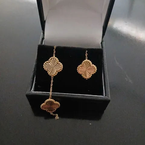 GOLD 9CT ITALIAN GOLD 5 STATION CLOVER BRACELET 2.96G