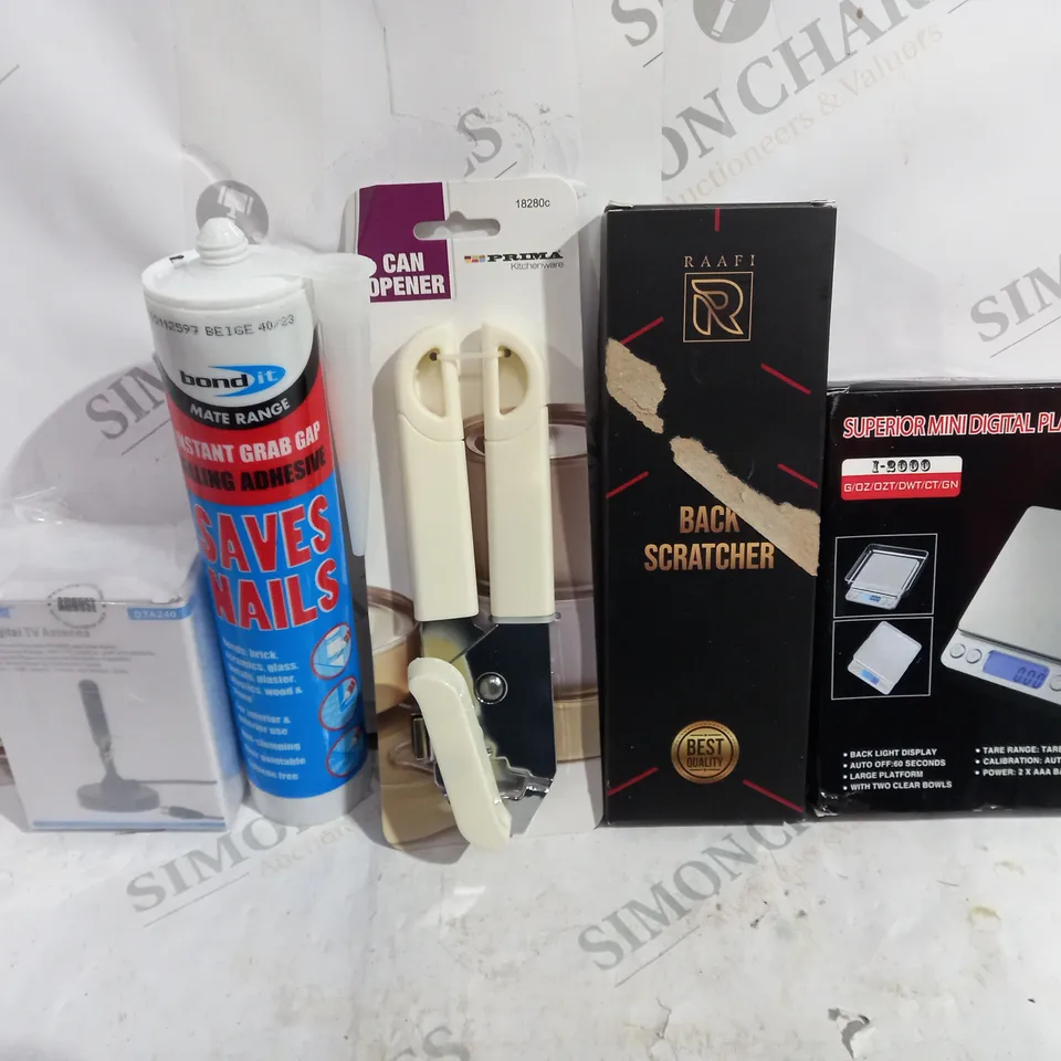 BOX OF APPROXIMATELY 10 ASSORTED ITEMS TO INCLUDE - BACK SCRATCHER - MINI DIGITAL PLATFORM SCALE - CAN OPENER ECT