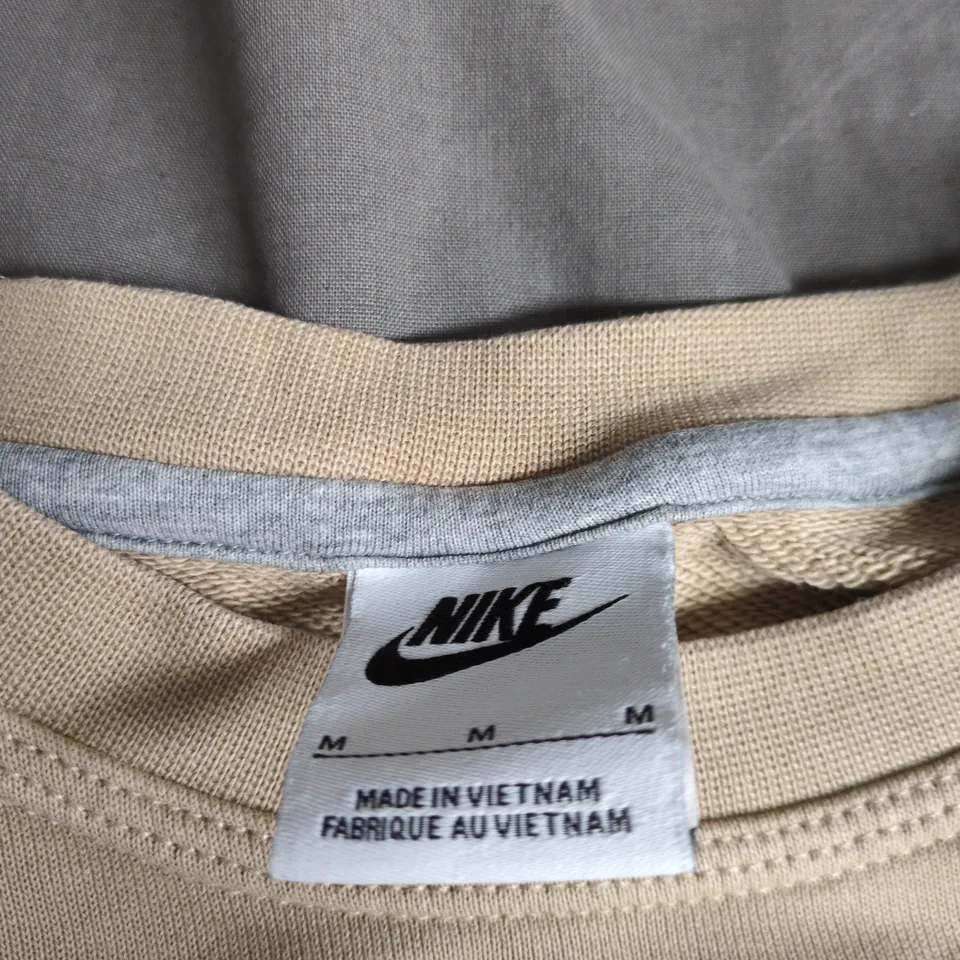 NIKE SWEATSHIRT – BEIGE – SIZE M