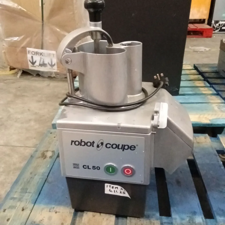 ROBOT COUPE CL50 VEGETABLE PREPARATION MACHINE
