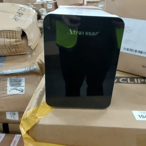 BOXED ATRAVESAR COLD-WARM MINI ELECTRONIC REFRIGERATOR (1 BOX)
