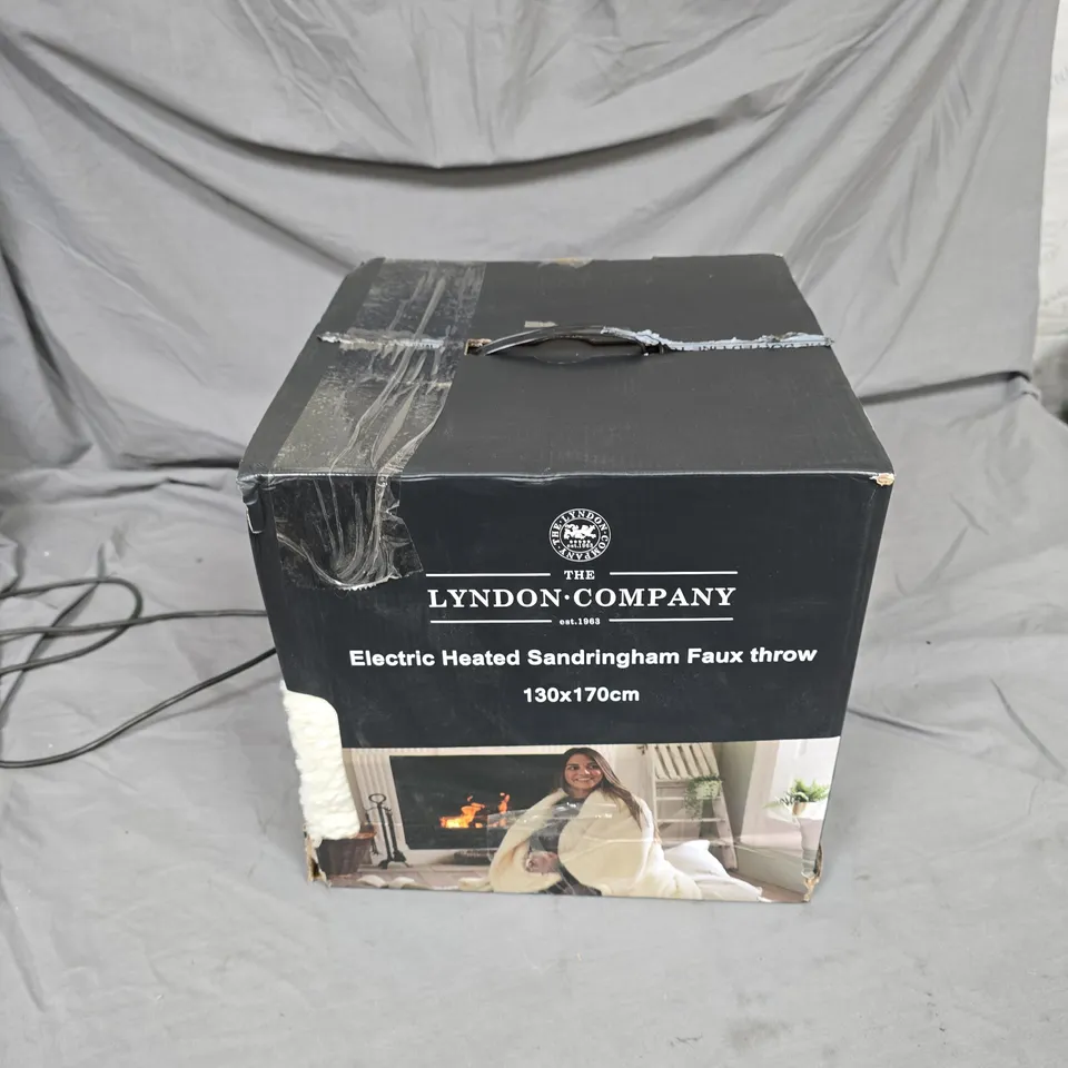 LYNDON COMPANY ELECTRIC HEATED SANDRINGHAM FAUX THROW 130X170CM