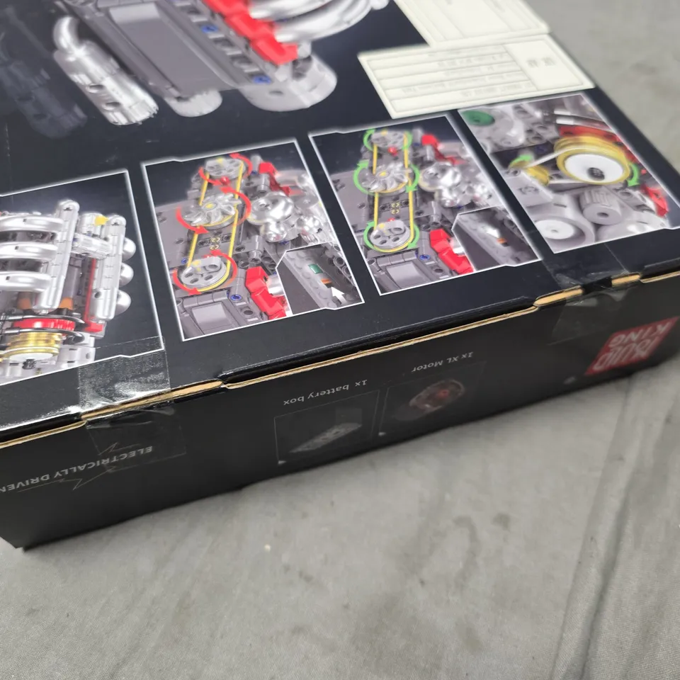 BOXED MOULD KING BOXER ENGINE 10193 609 PIECE CONSTRUCTION SET