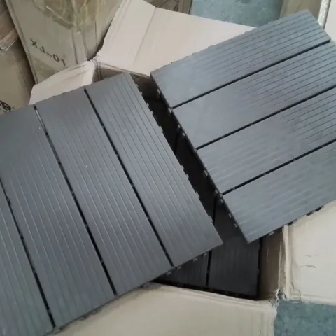 BOX CONTAINING LARGE AMOUNT OF GARDEN PLASTIC WOOD EFFECT TILES