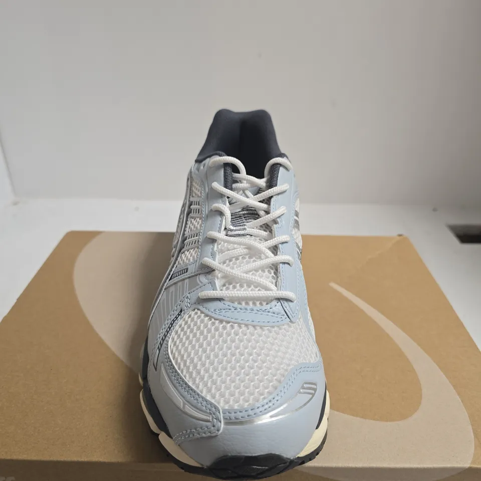 BOXED PAIR OF ASICS GEL-KAYANO 12.1 WHITE/CARRIER GREY RUNNING SHOES – UK 9