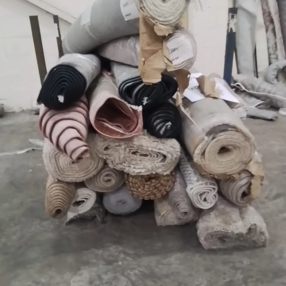 STILLAGE OF APPROXIMATELY 20 XL QUALITY DESIGNER RUGS
