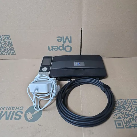 TOTE OF APPROXIMATELY 12 ASSORTED ITEMS TO INCLUDE BT ROUTER, CABLE, PLUG, YEALINK PHONE ETC