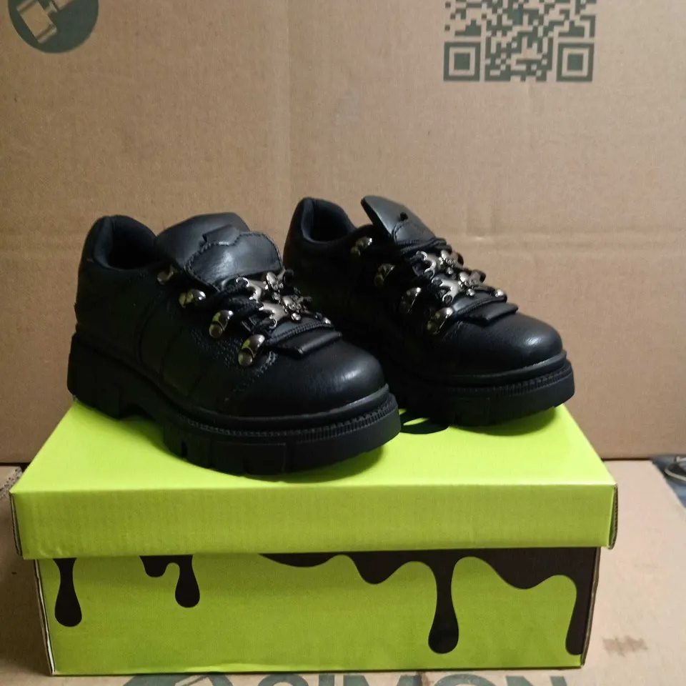 KOI KIDZ LIL RIMO CORE TRIANERS BLACK SIZE 10