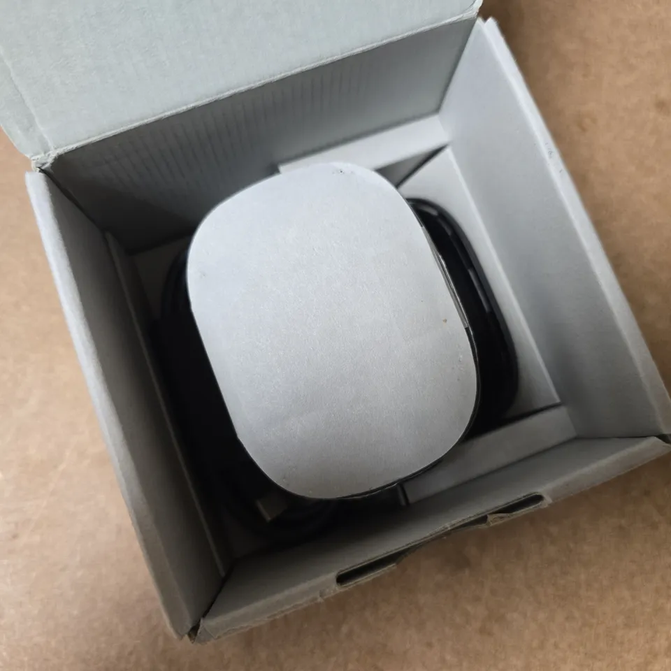 VIVE ULTIMATE TRACKER – BOXED