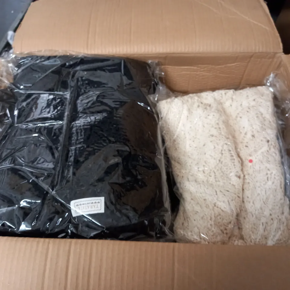 LOT OF APPROXIMATELY 15 AS NEW TARATATA KNIT JUMPERS - SIZE UNSPECIFIED