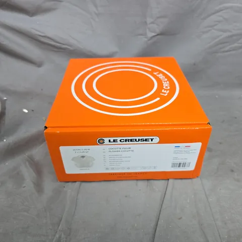 BOXED SIGNATURE SHALLOW CASSEROLE DISH