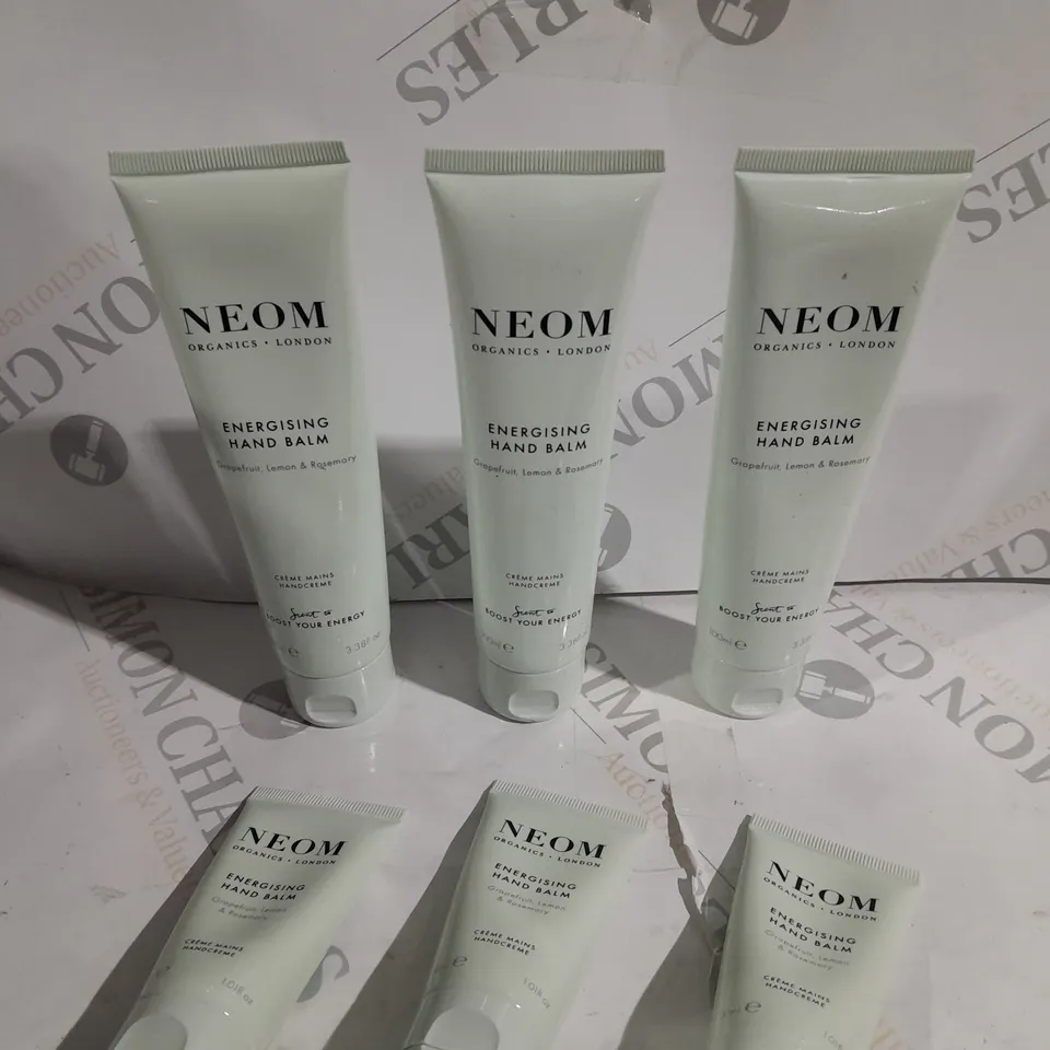 BOXED NEOM ORGANICS LONDON GRAPEFRUIT, LEMON & ROSEMARY SET