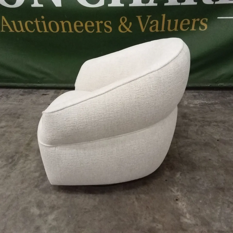 QUALITY DESIGNER ITALIAN MADE SUNI SWIVELLING CHAIR, FABRIC