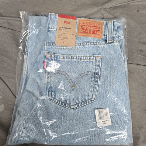BAGGED LEVIS SUPERLOW LOOSE JEANS IN LIGHT BLUE - 28/30