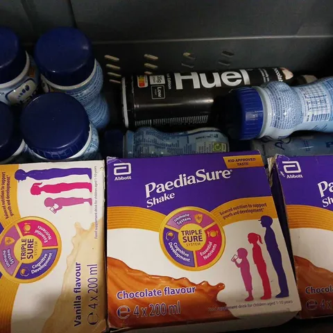 TOTE OF APPROX 12 ASSORTED FOOD ITEMS TO INCLUDE - HUEL CHOCOLATE , HUEL VANILLA , APTAMIL ETC