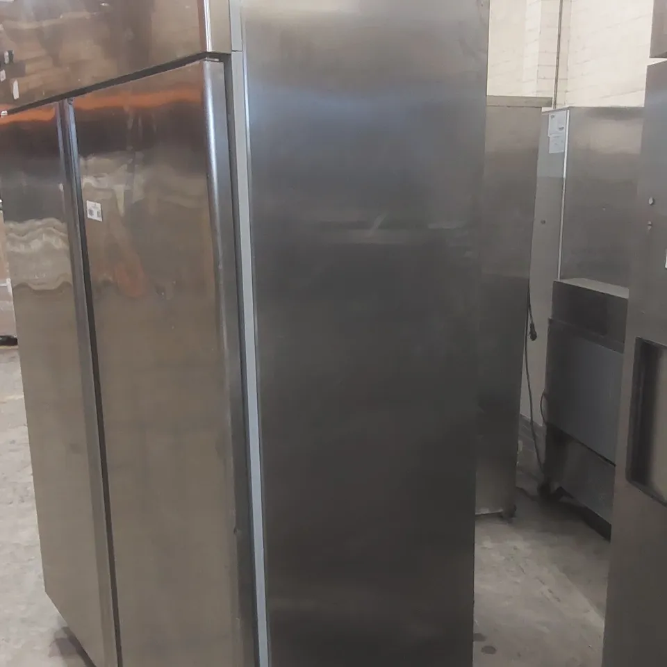 COMMERCIAL STAINLESS STEEL DOUBLE DOOR UPRIGHT TEMPERATURE CONTROLLED FOOD STORAGE CABINET
