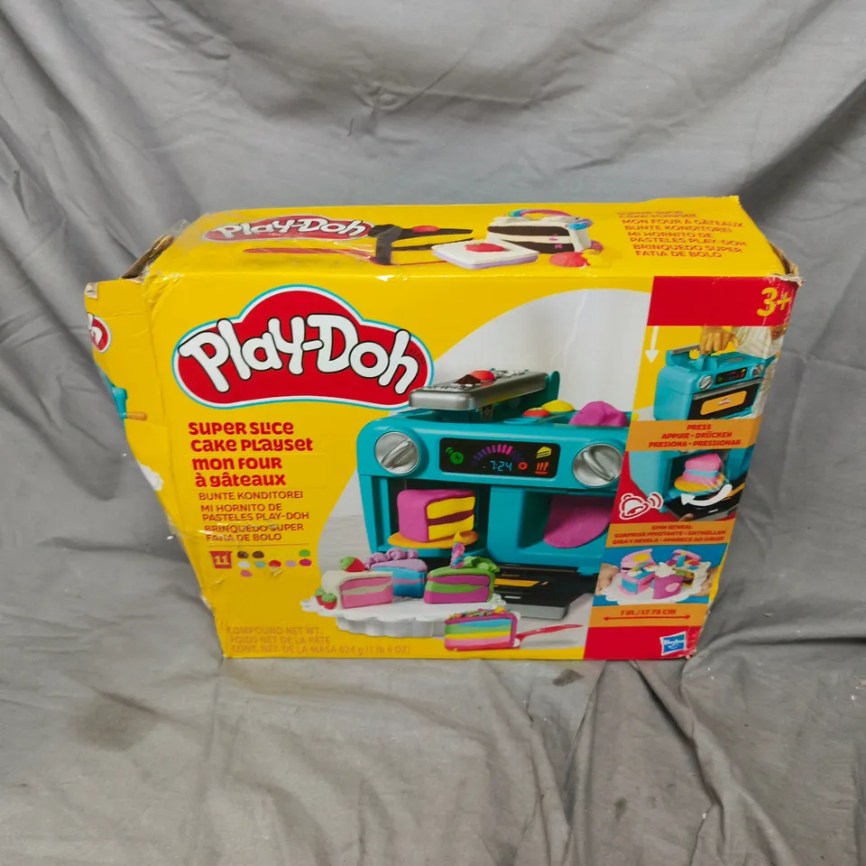 PLAY DOH SUPER SLICE CAKE PLAYSET 