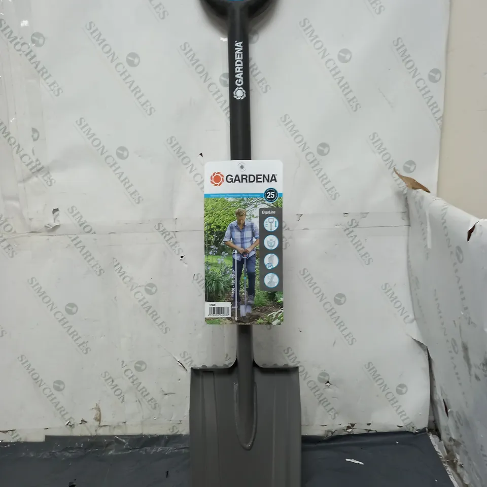 GARDENA TELESCOPIC SPADE 
