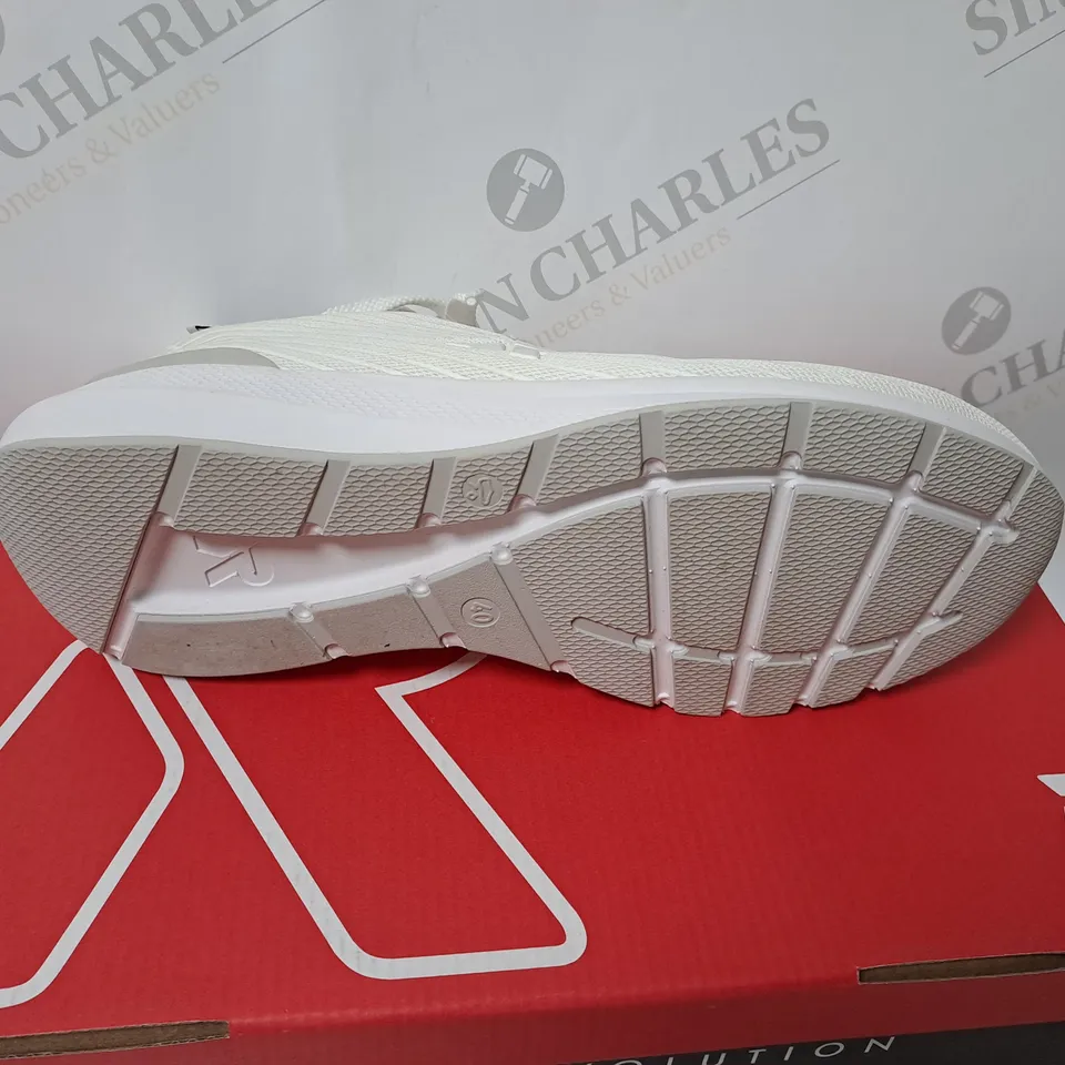 RIEKER REVOLUTION OFF WHITE TRANNERS SIZE 6.5