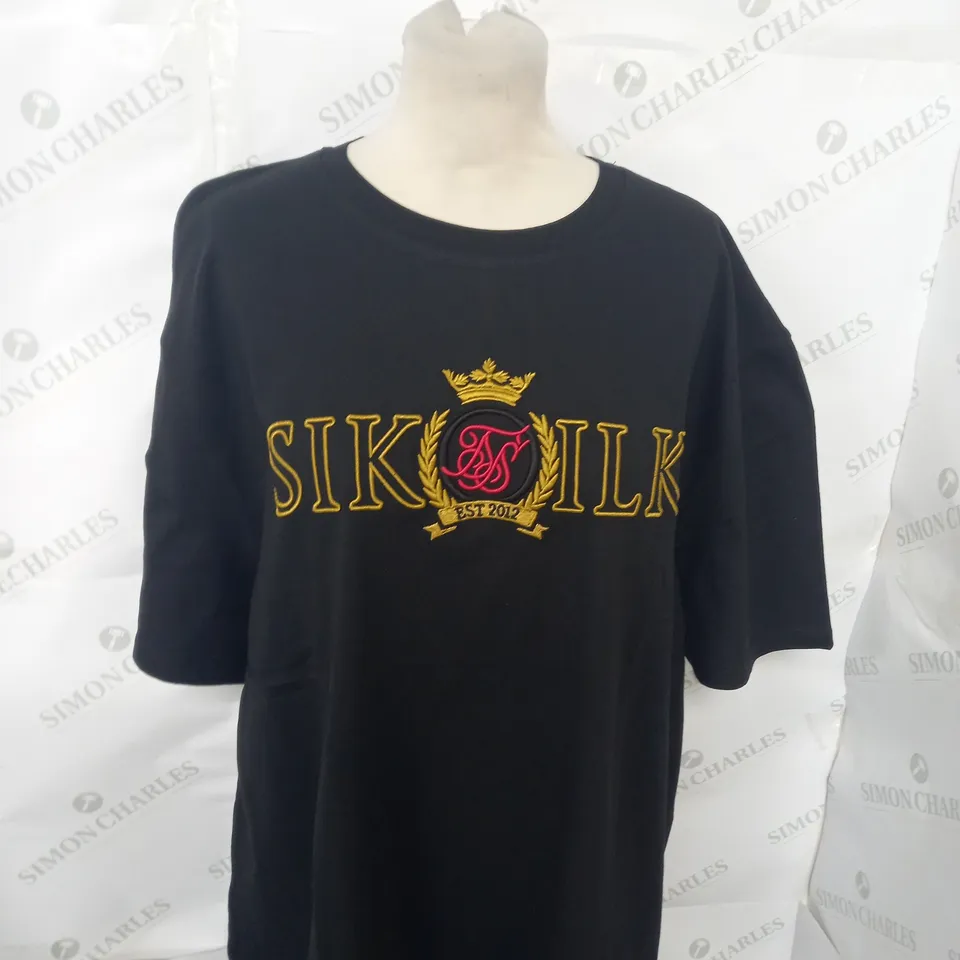 SIKSILK CREST OVERSIZED SHORT SLEEVE T-SHIRT SIZE L