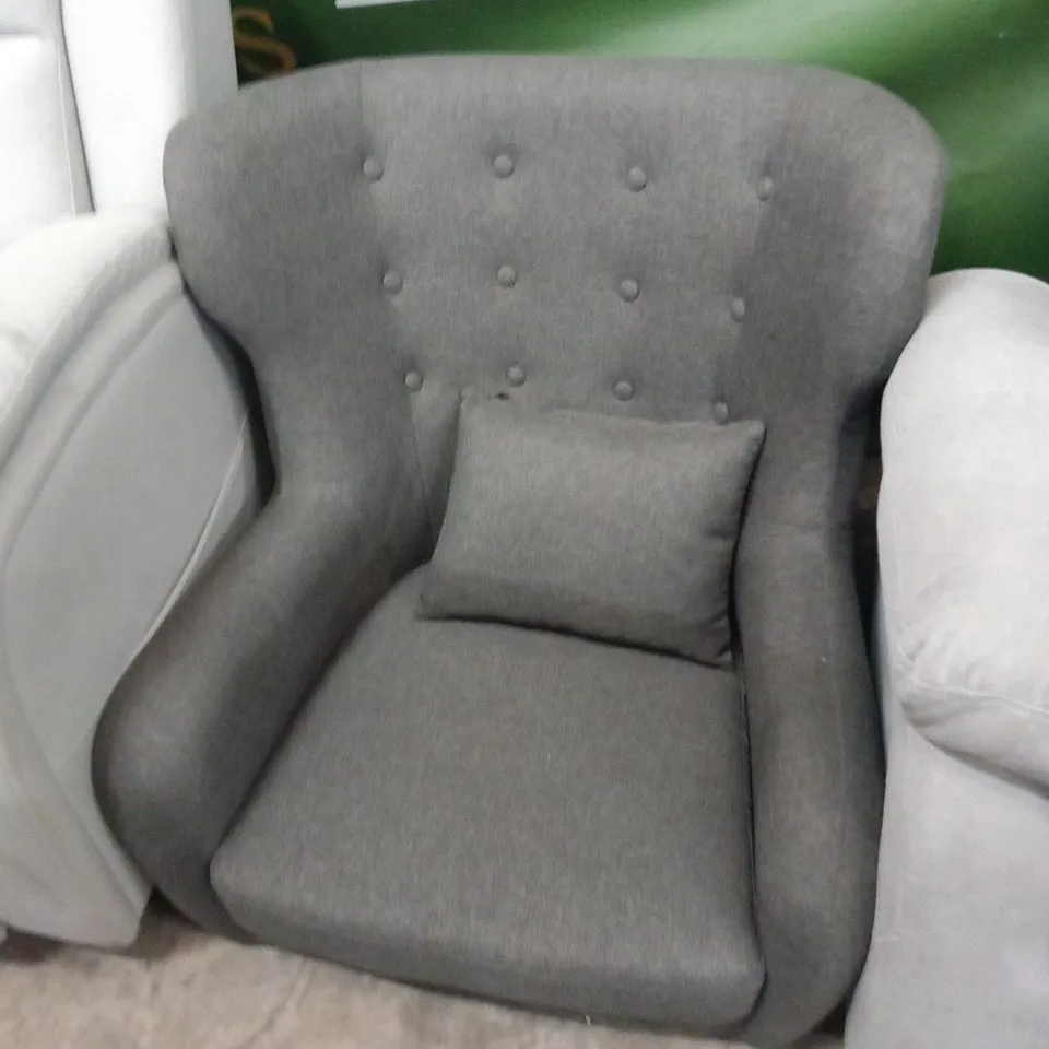 DESIGNER GREY FABRIC BUTTON BACK ARMCHAIR WITH FOOTSTOOL