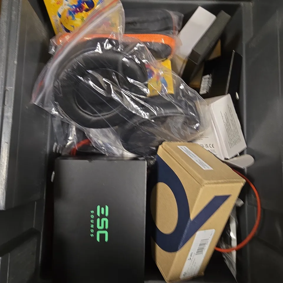 APPROXIMATELY 15 ASSORTED HEADPHONE PRODUCTS & ACCESSORIES 