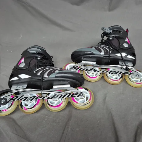 BLADERUNNER ROLLERSKATES BLACK/PINK 