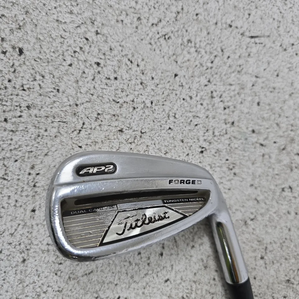 TITLEIST AP2 FORGED IRON – GOLF CLUB WITH SUPERSTROKE GRIP