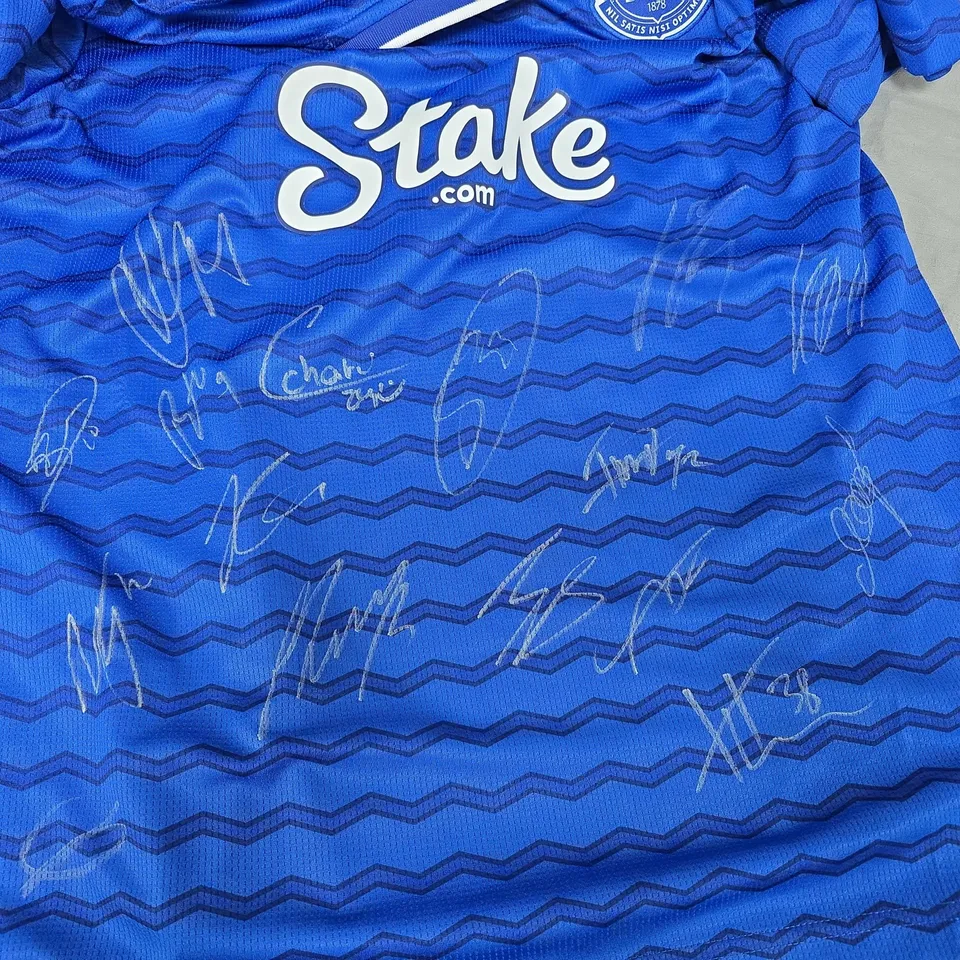 CASTORE EVERTON SIGNED HOME JERSEY - UK MEDIUM
