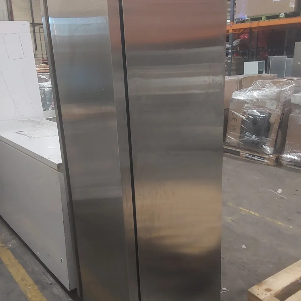ARCTICA HEC913 SOLID DOOR FREEZER